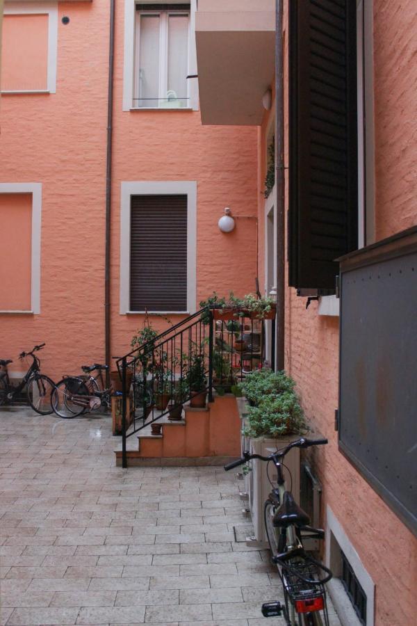 Casa Agape Mazzini-Sant'Orsola Apartamento Bolonia Exterior foto
